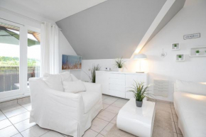 White Lounge